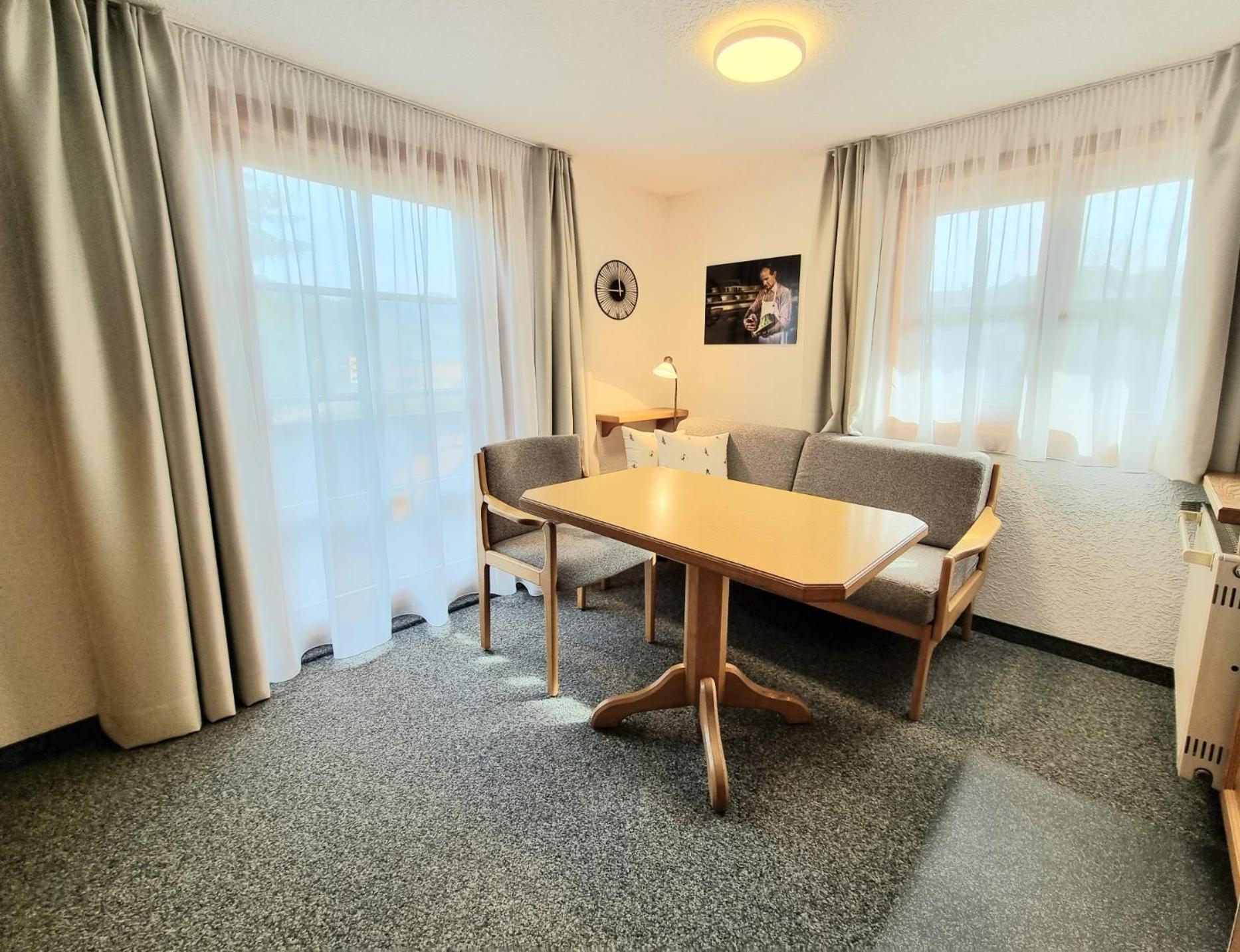 Das Bergfried - Urlaub Zentral Und Ruhig! Apartment Riezlern Bagian luar foto